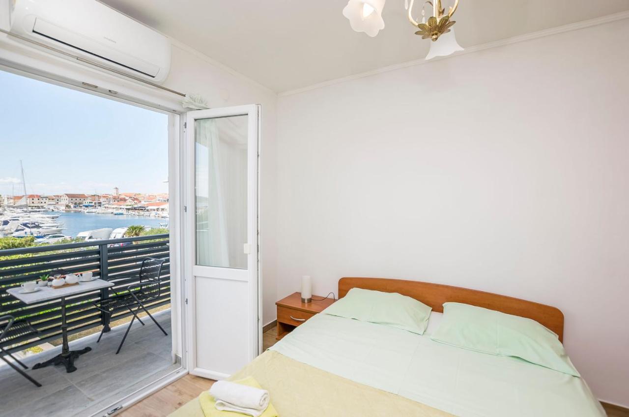 Apartments And Rooms Mare فوديس المظهر الخارجي الصورة
