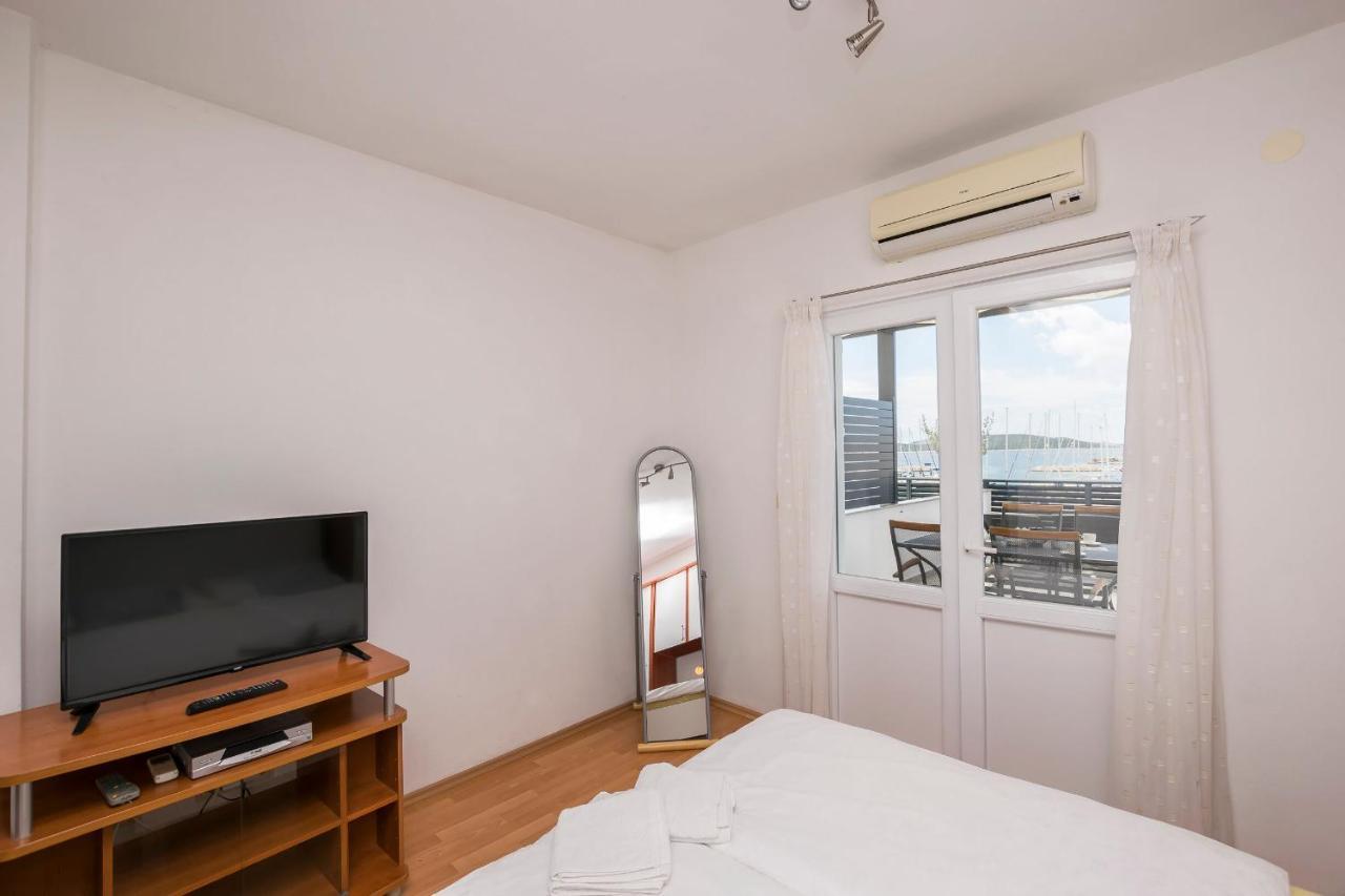 Apartments And Rooms Mare فوديس المظهر الخارجي الصورة
