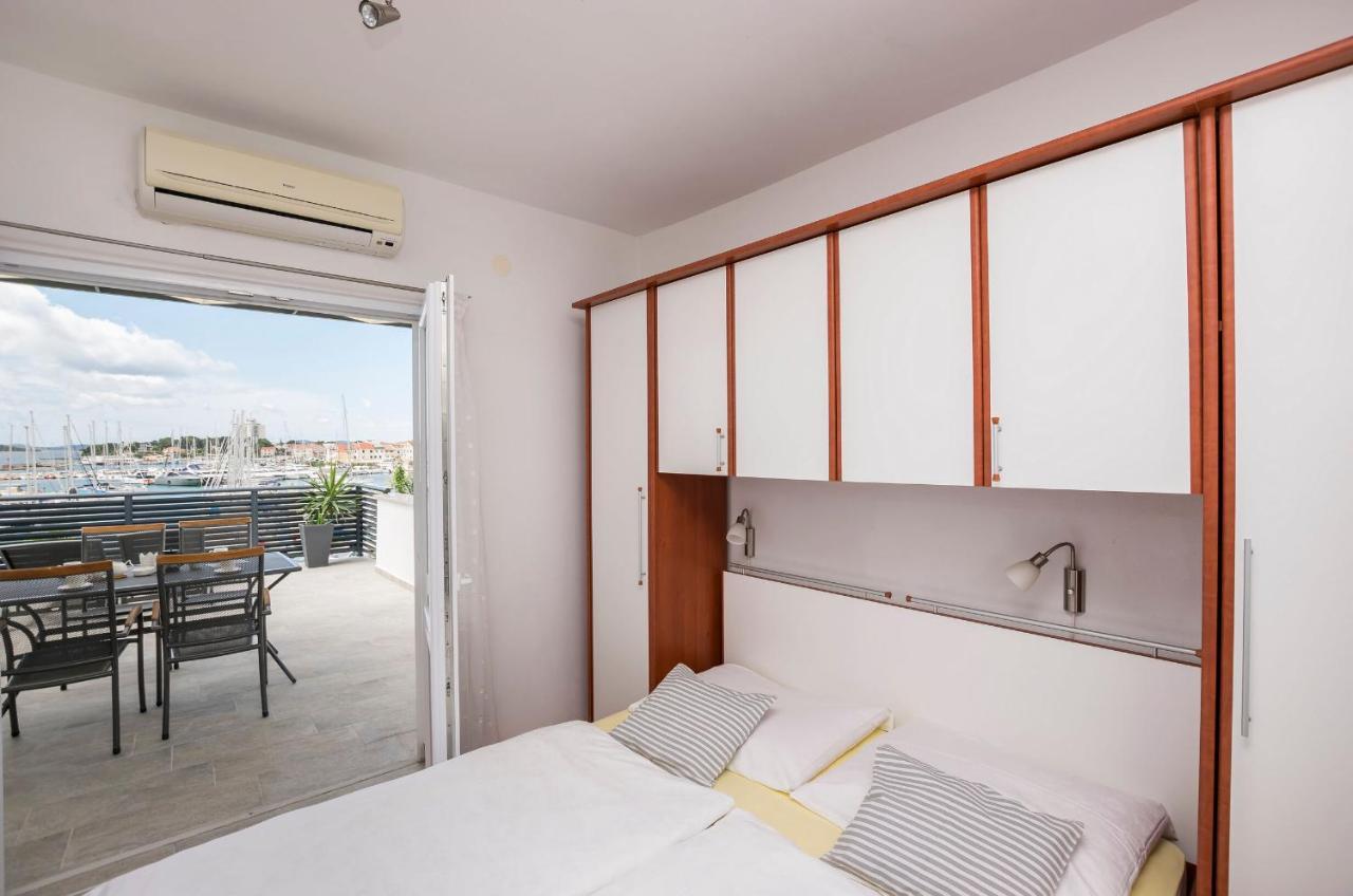 Apartments And Rooms Mare فوديس المظهر الخارجي الصورة