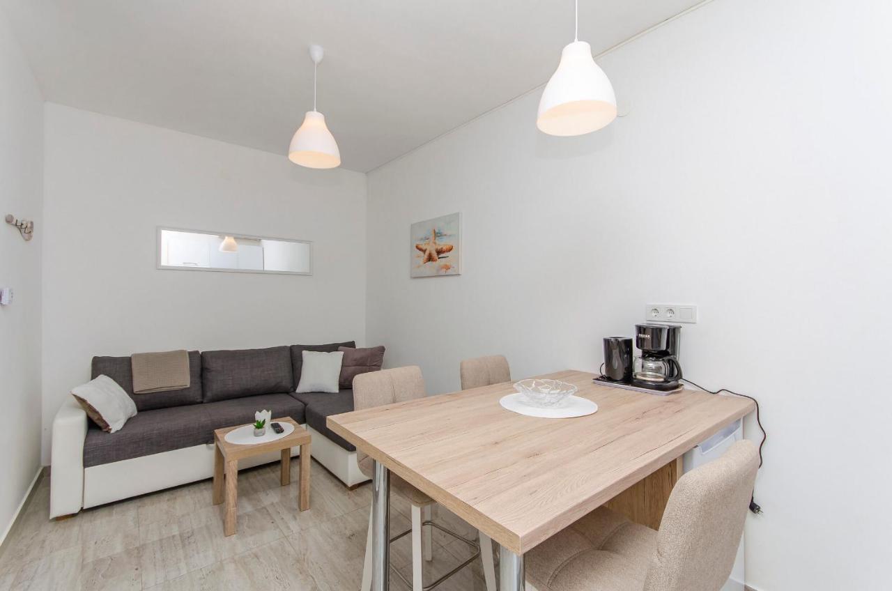 Apartments And Rooms Mare فوديس المظهر الخارجي الصورة