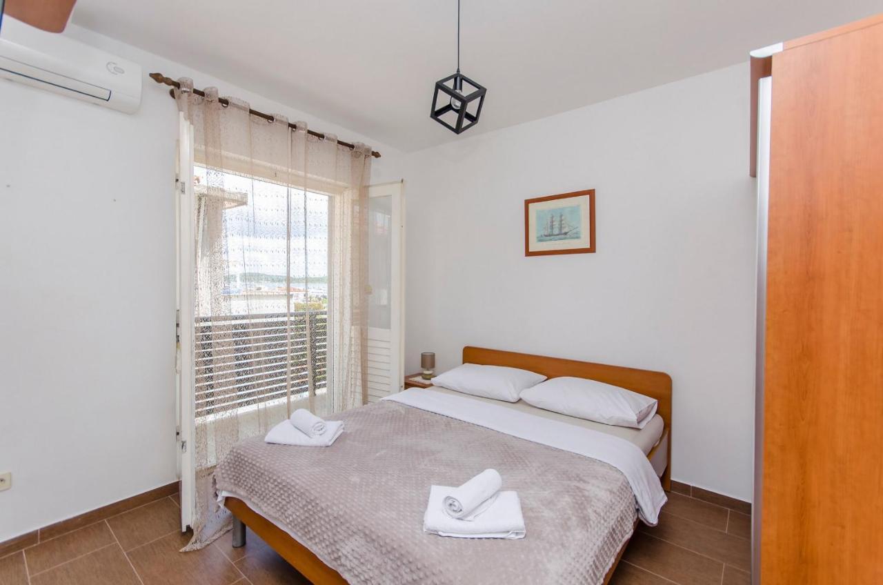 Apartments And Rooms Mare فوديس المظهر الخارجي الصورة