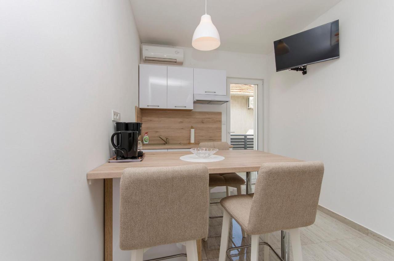 Apartments And Rooms Mare فوديس المظهر الخارجي الصورة