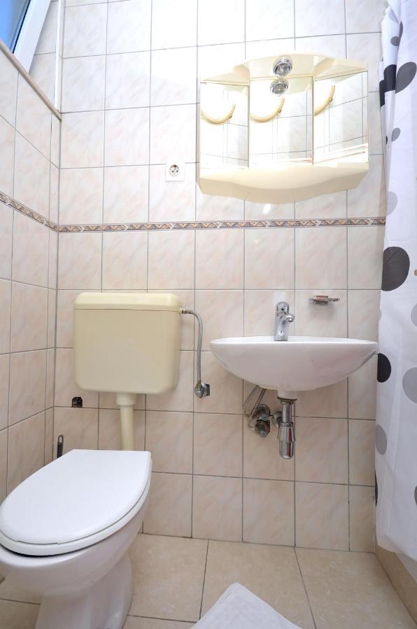 Apartments And Rooms Mare فوديس المظهر الخارجي الصورة