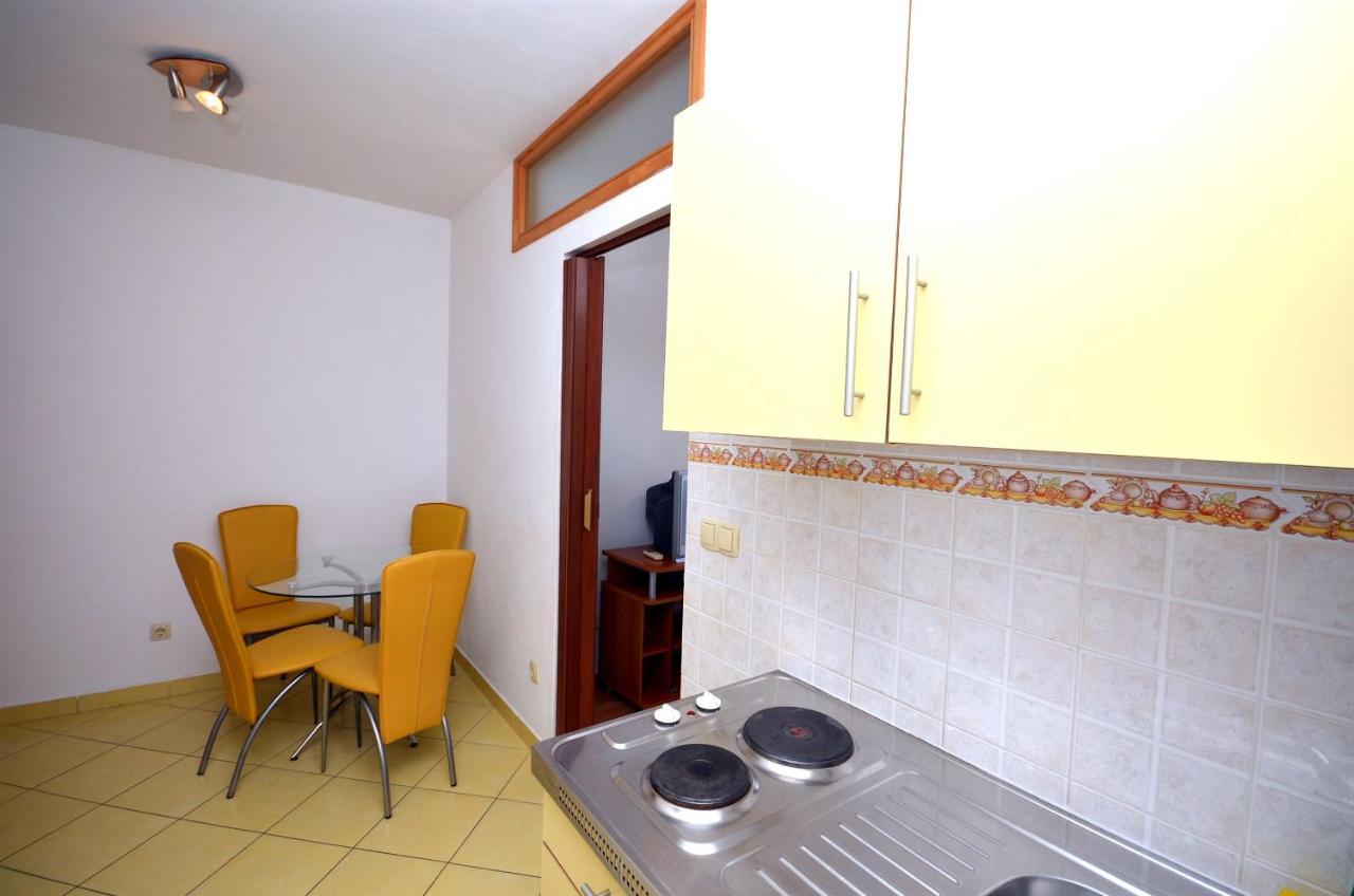 Apartments And Rooms Mare فوديس المظهر الخارجي الصورة