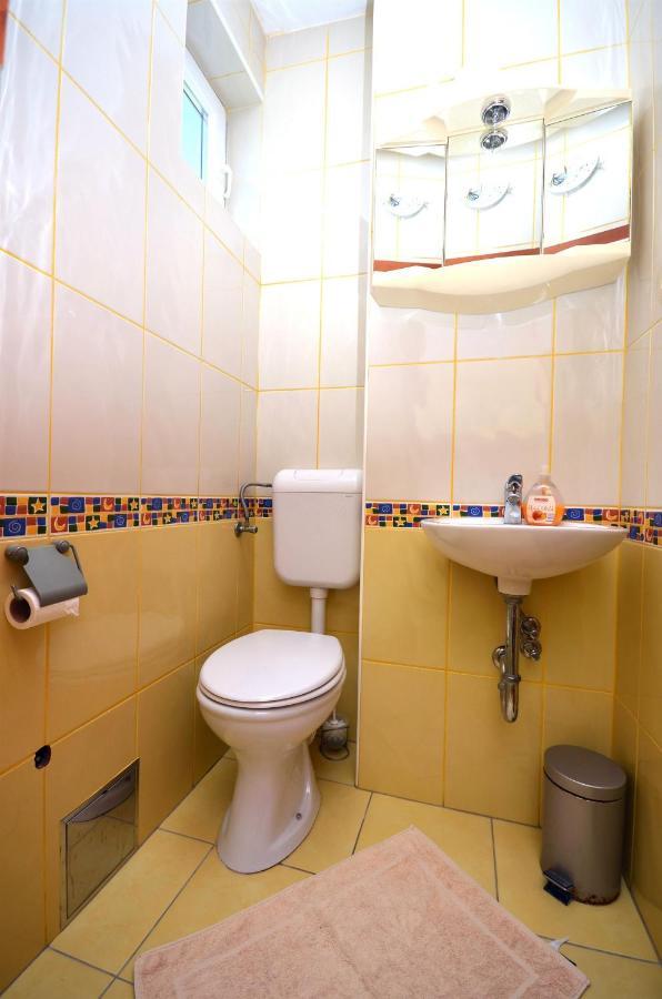 Apartments And Rooms Mare فوديس المظهر الخارجي الصورة